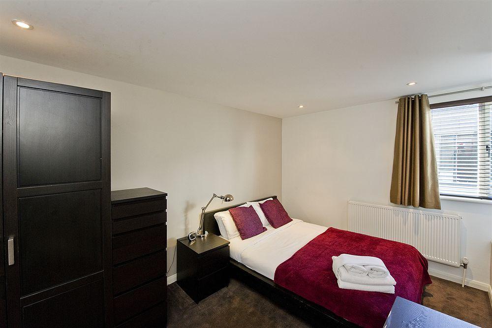 Native Fulham Apartment London Bagian luar foto