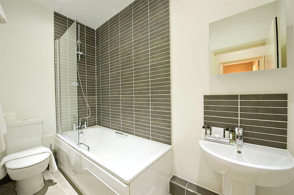 Native Fulham Apartment London Bagian luar foto