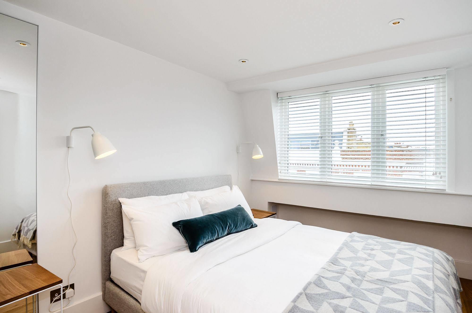 Native Fulham Apartment London Bagian luar foto